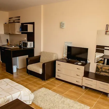 Magic Dreams Bright Studio With Parking + Pool Apartamento Sveti Vlas